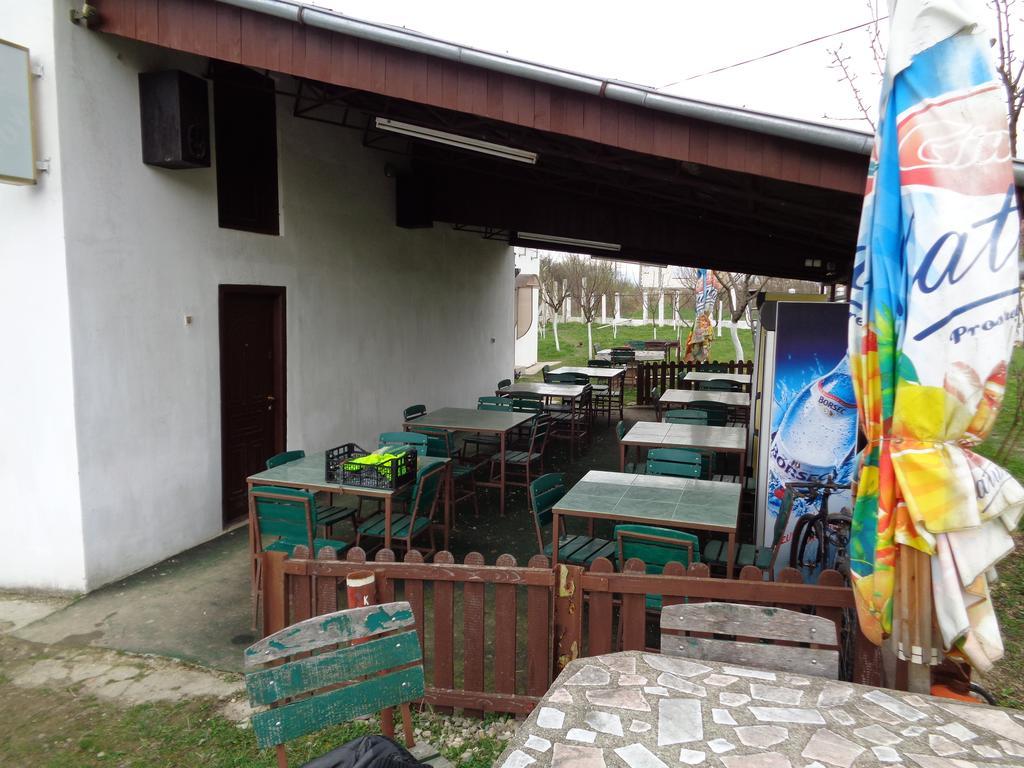 Gasthaus Enduro Bica Hotell Caransebeş Eksteriør bilde